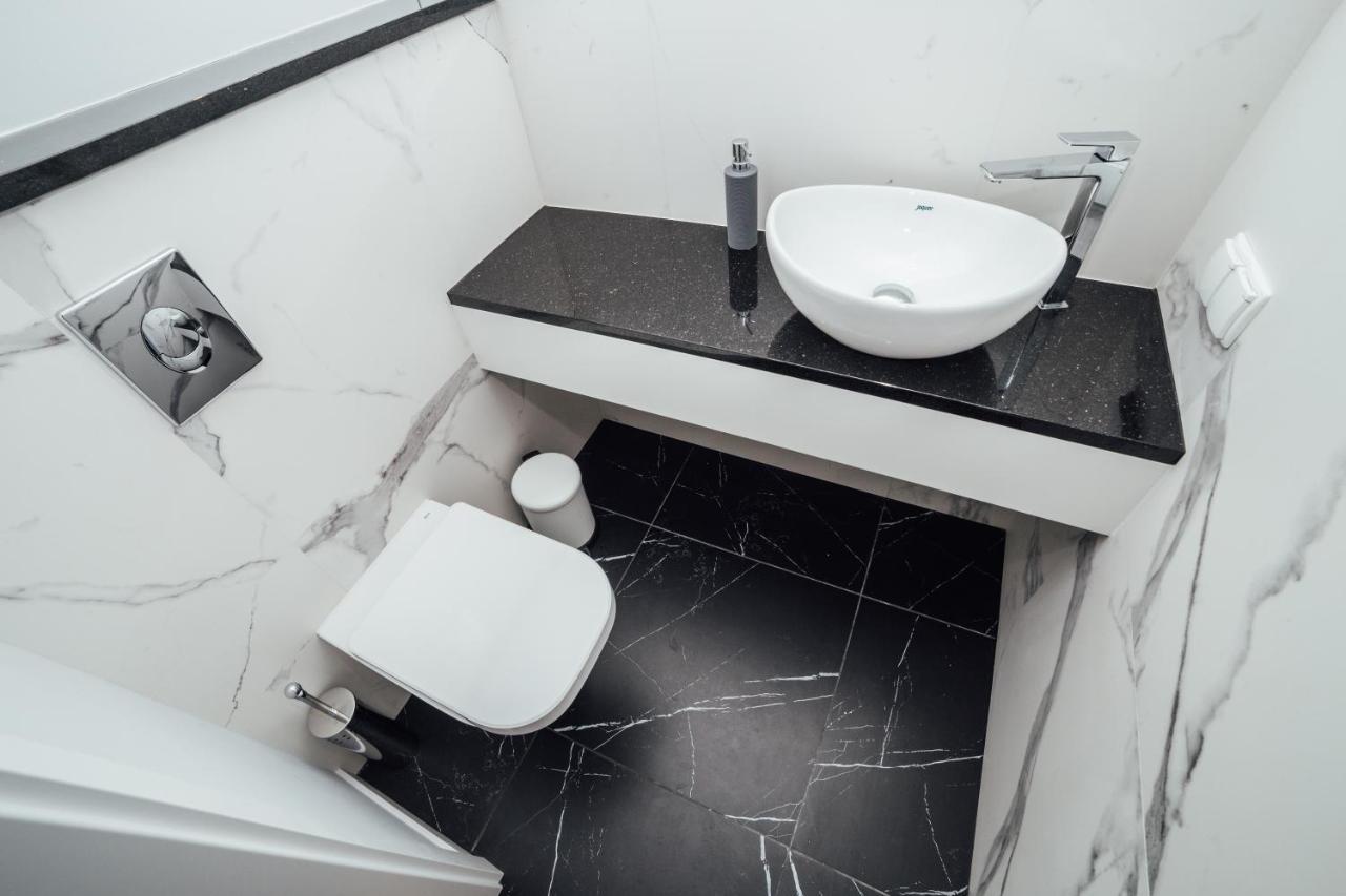 Pobookowane Chmielna Apartments Old Town غدانسك المظهر الخارجي الصورة