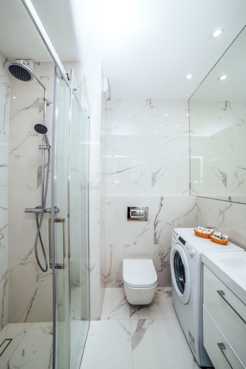 Pobookowane Chmielna Apartments Old Town غدانسك المظهر الخارجي الصورة